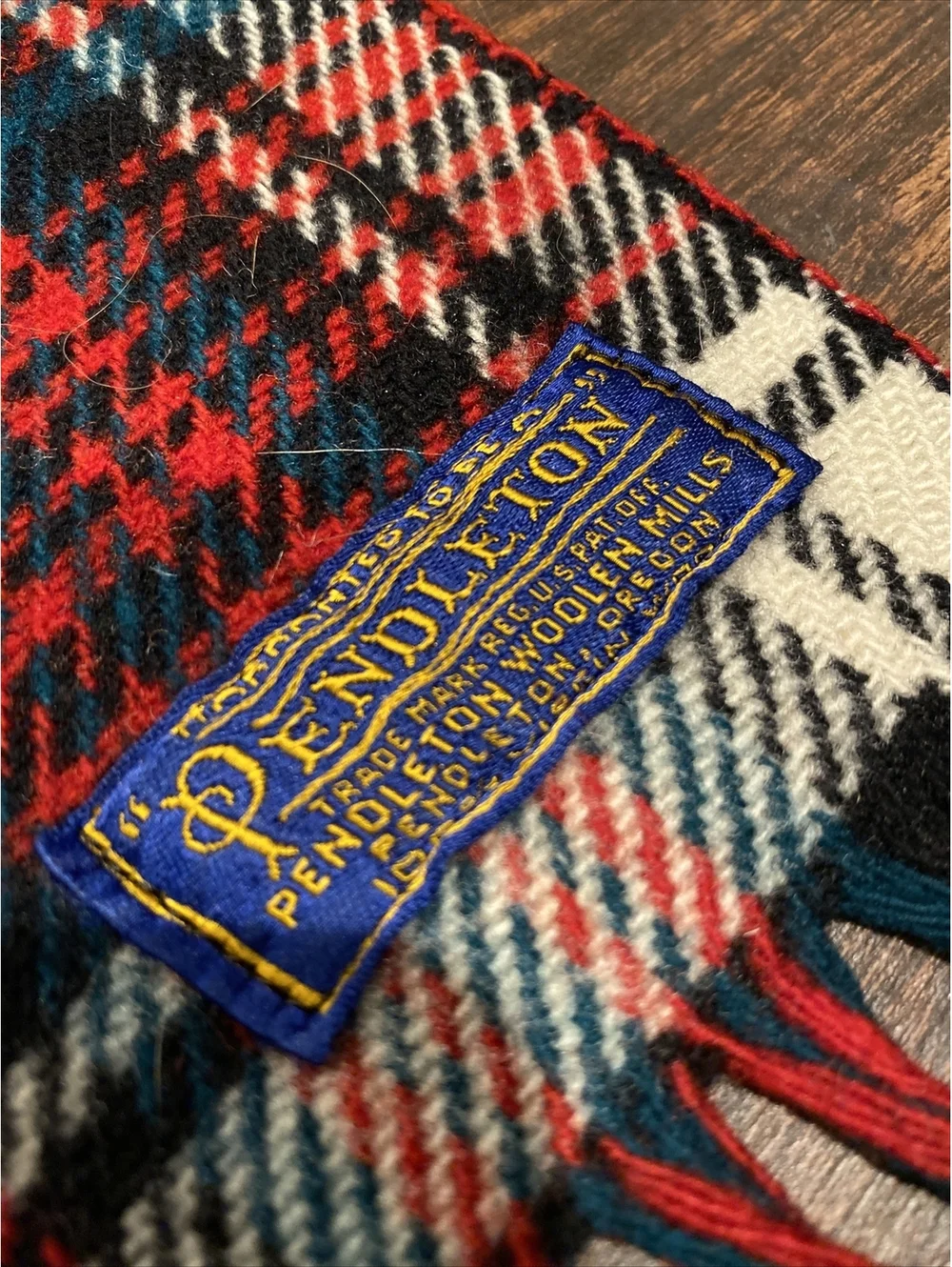 Vintage Pendleton 100% Wool Blanket Fringe Ends 51”x 61”